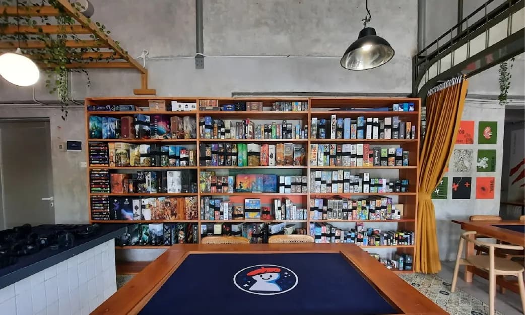 Expatmeeple Board Game Cafe